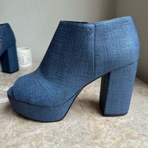 NEW! Armani Exchange Blue Textured Women's Ankle Boots